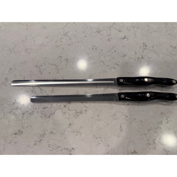 2 Cutco knives 2124 KL & 1724 KM both serrated Slicer Classic Handle - Picture 1 of 6
